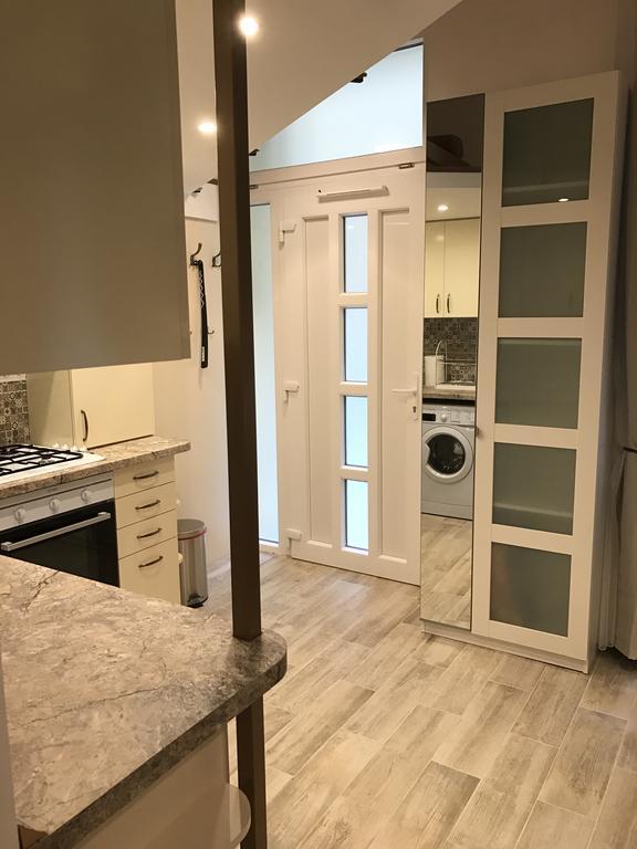 Goldcentral Apartment Gozsdu Boedapest Buitenkant foto
