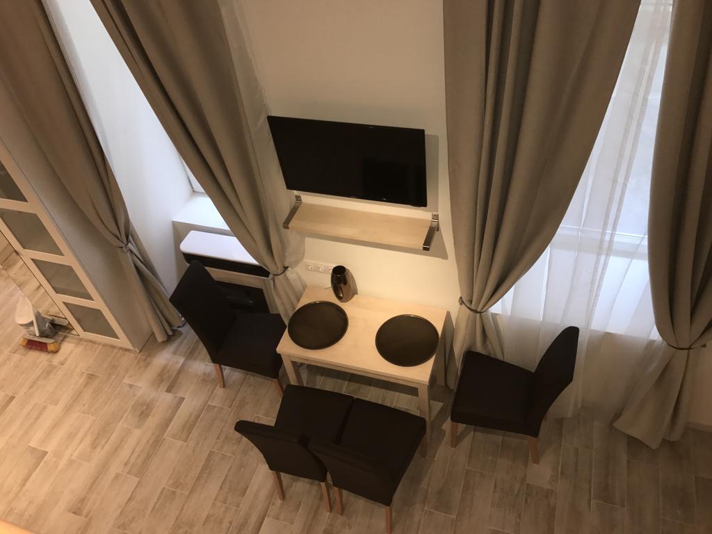 Goldcentral Apartment Gozsdu Boedapest Buitenkant foto