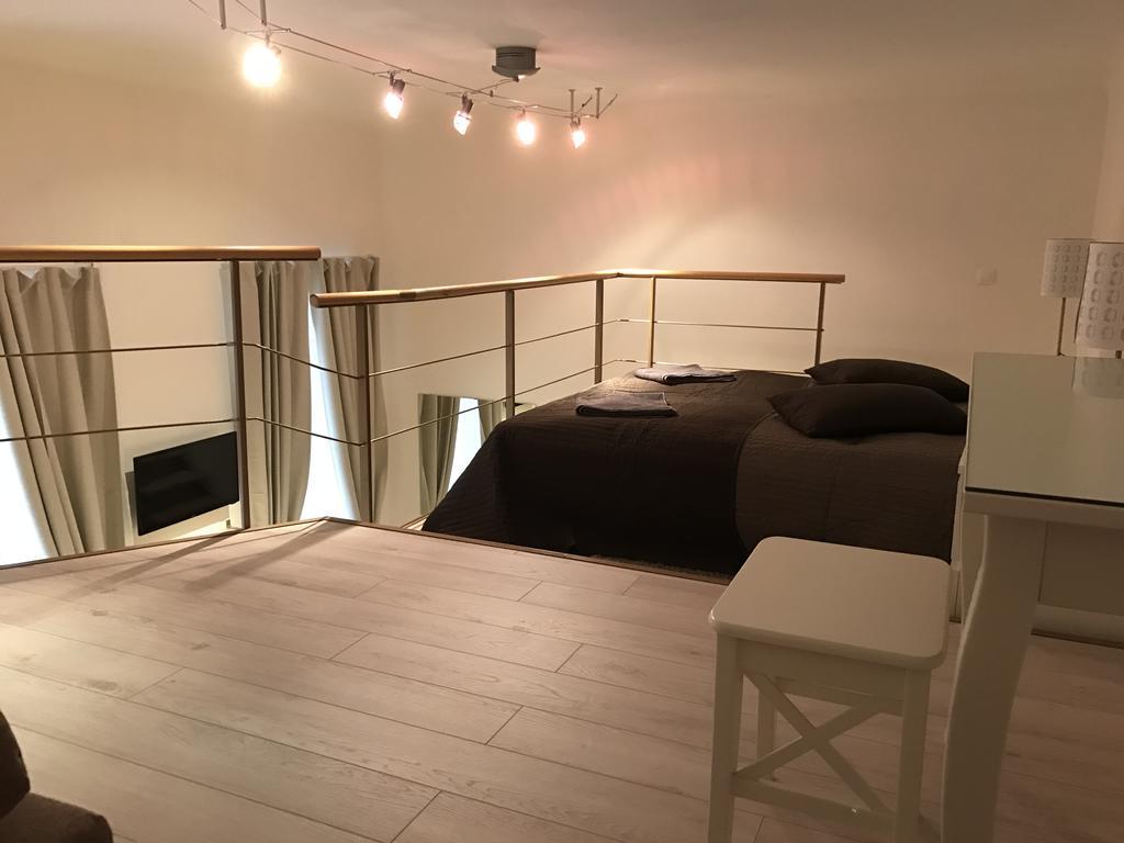 Goldcentral Apartment Gozsdu Boedapest Buitenkant foto