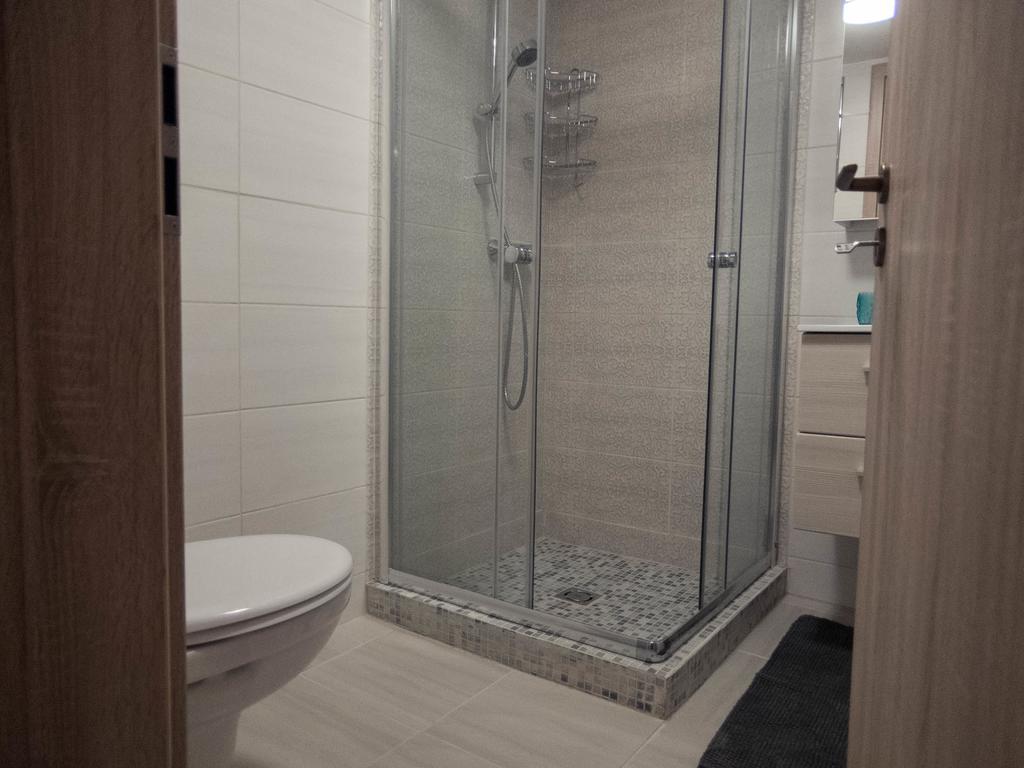 Goldcentral Apartment Gozsdu Boedapest Buitenkant foto